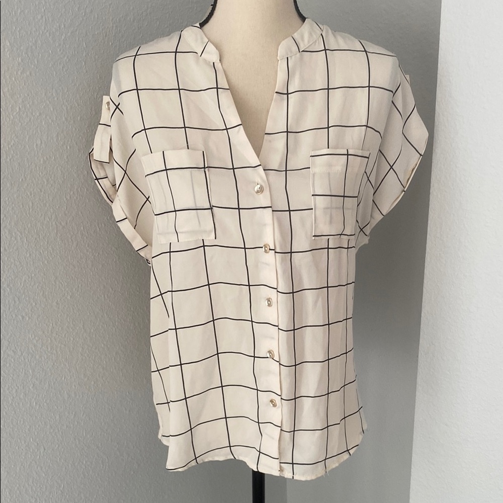 Janetchung Women's Checkered Button-Up Top